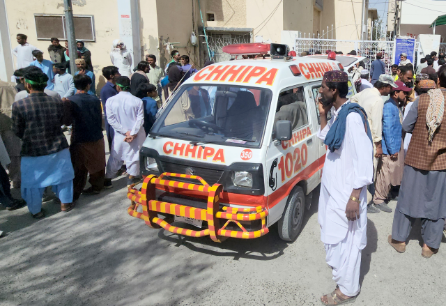 Pakistan'da 53 kişinin hayatını kaybettiği bombalı saldırının görüntüsü ortaya çıktı