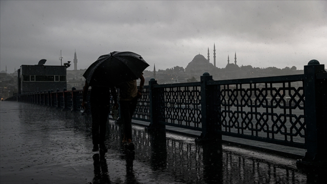 İBB Başkanı Ekrem İmamoğlu'ndan İstanbullulara yağış uyarısı