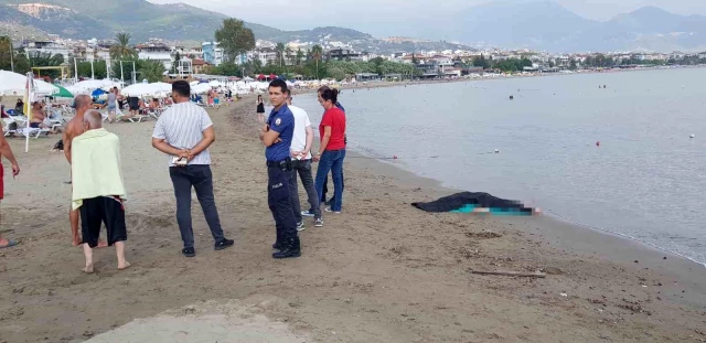 Antalya'da denizde kadın cesedi bulundu