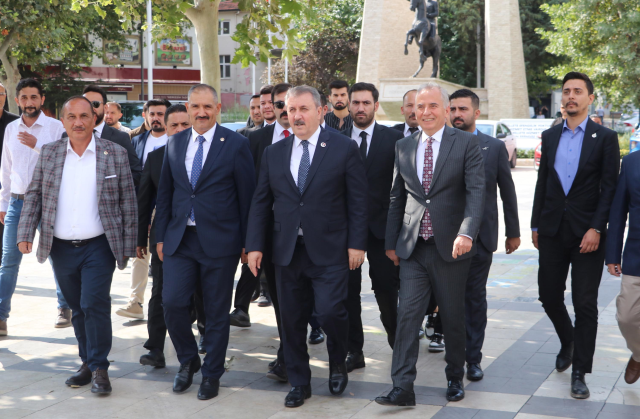 BBP Genel Başkanı Mustafa Destici'nin Denizli ziyaretinde bomba paniği yaşandı