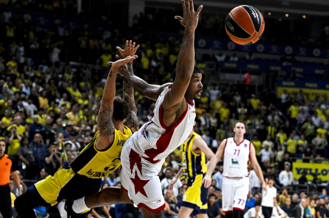 Fenerbahçe Beko, EuroLeague'e galibiyetle başladı