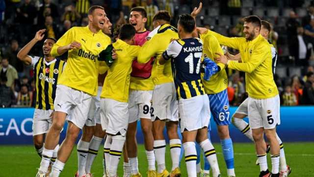 Yine tarihe geçtiler! Fenerbahçe'den eşi benzeri olmayan bir başarı daha