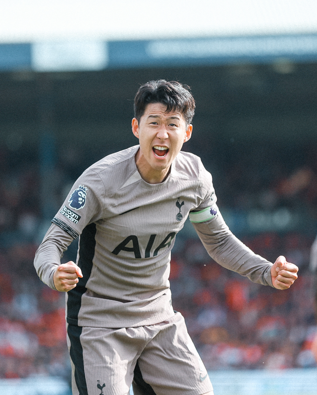 Tottenham, 10 kişiyle zirveye yürüdü! Luton Town'u devirip Premier Lig'de liderliğe yükseldiler