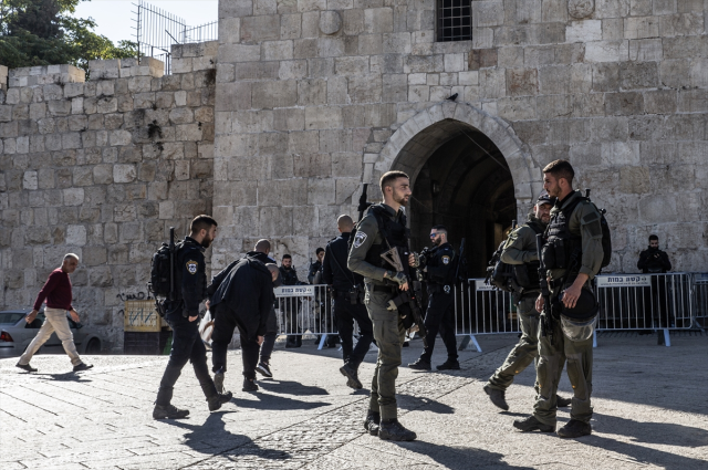 Hamas Cuma namazında protesto çağrısı yaptı! Mescid-i Aksa'da güvenlik önlemleri üst seviyeye çıkarıldı