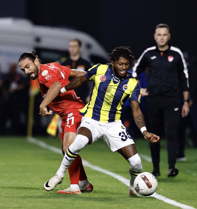 Taraftarların dünyası resmen başına yıkıldı! Fenerbahçe'de takımın bel kemiği ilk devreyi kapattı