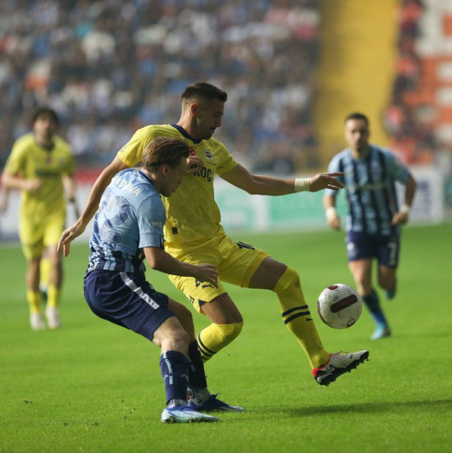 Fenerbahçe, Süper Lig'in 12. haftasında Adana Demirspor ile deplasmanda golsüz berabere kaldı