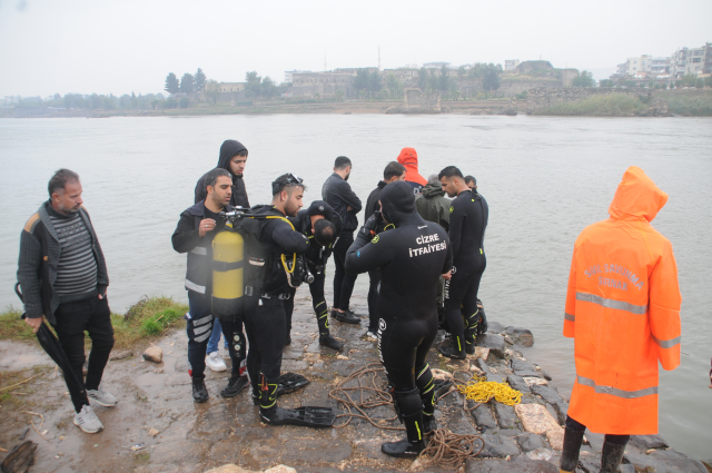 2 kız kardeş Dicle Nehri'ne atladı! Biri kurtarıldı, diğeri ise aranıyor