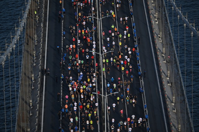 Son Dakika: 45. İstanbul Maratonu'nda Kenyalılar ipi göğüsledi! İşte kazandıkları para ödülü