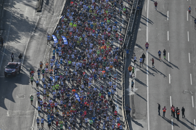 Son Dakika: 45. İstanbul Maratonu'nda Kenyalılar ipi göğüsledi! İşte kazandıkları para ödülü