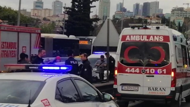 15 Temmuz Şehitler Köprüsü'nde zincirleme kaza! 4 araç birbirine girdi, trafik felç