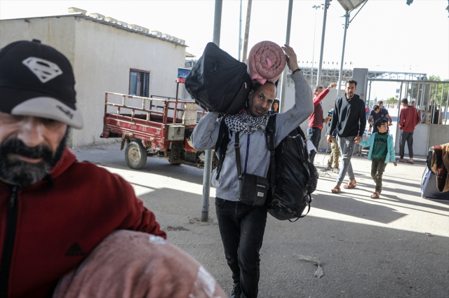 İsrail ordusu, sivillerin Gazze Şeridi'nin kuzeyine geçişini yasakladı