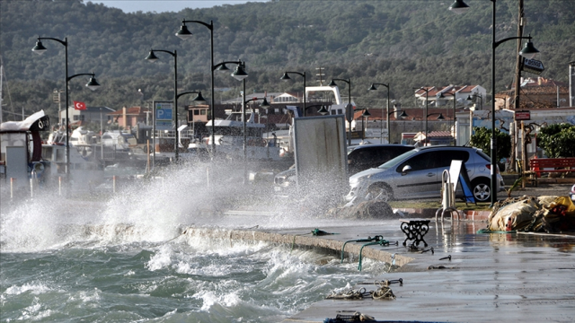 Meteoroloji'den 67 il için sarı ve turuncu kodlu uyarı yapıldı