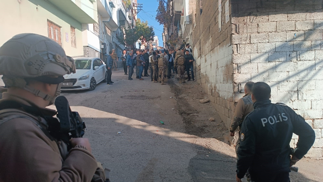 Gaziantep'te polise ateş açan şahıs, etekle kaçarken özel harekata yakalandı