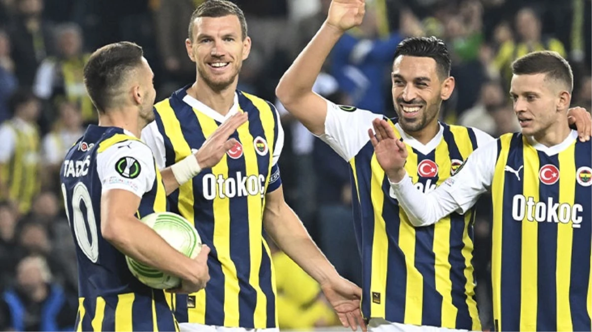 Size helal olsun çocuklar! Atatürk kararı sonrası harekete geçen Fenerbahçeli yıldızlardan ard arda paylaşımlar