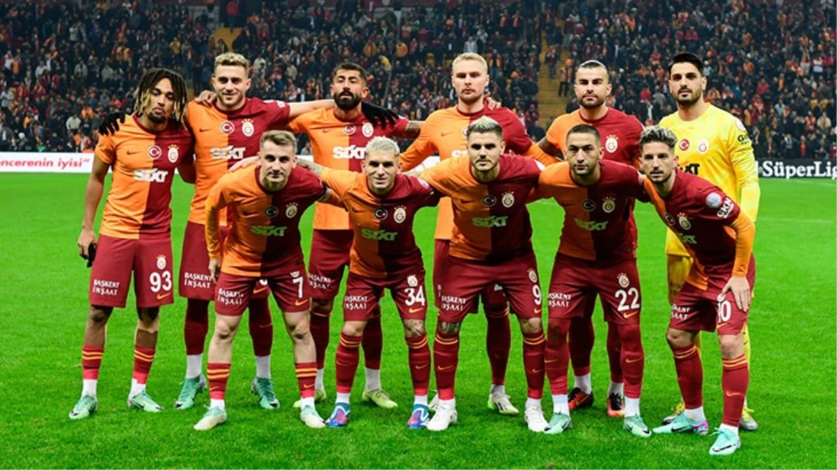 Galatasaray, Atatürk kararı sonrası stadı terk etti! Oyuncular otele geri döndü