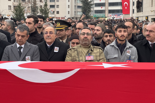 Gazeteci Can Ataklı'dan şehit babasına skandal sözler