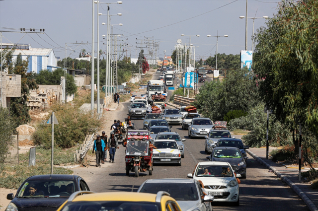 İsrail'in durmaya niyeti yok! Düzinelerce tankı Gazze'nin güneyine gönderdiler