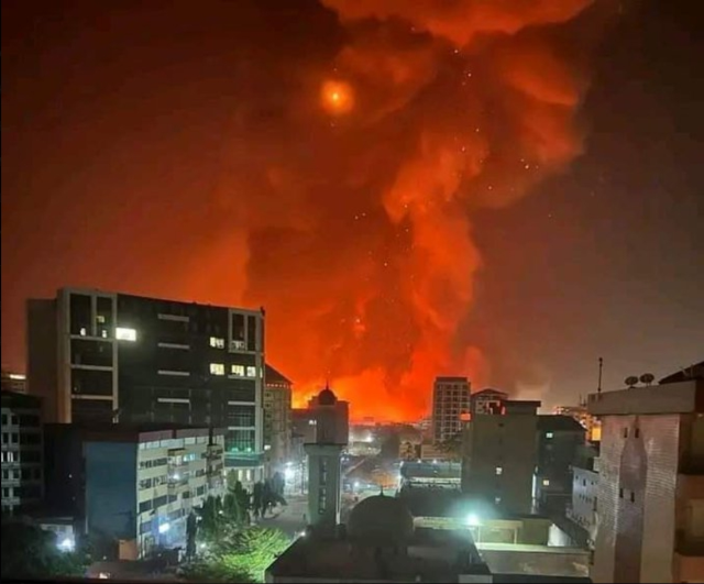 Gine'de petrol terminalinde meydana gelen patlamada 8 kişi öldü