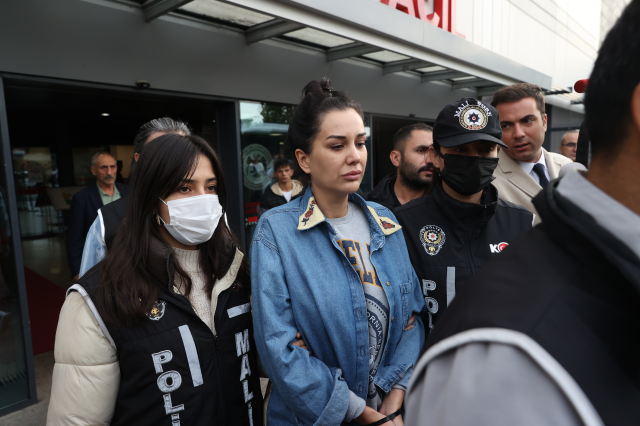 Kara para aklama suçlamasıyla tutuklanan Dilan Polat ruh ve sinir hastalıkları hastanesine götürüldü