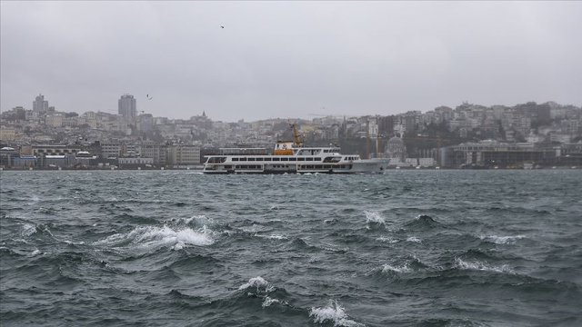 Türk Hava Yolları, fırtına nedeniyle İstanbul varışlı ve kalkışlı 41 seferini iptal etti