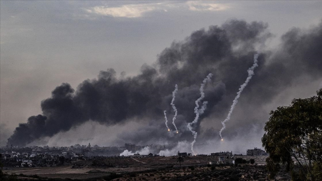 İsrail, Gazze'nin güneyini vurmaya başladı: Şu anda savaşın en kötü bombardımanı yaşanıyor