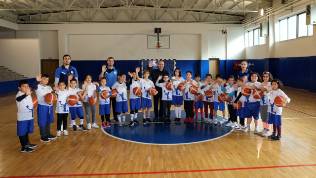 Selçuklu Belediye Başkanı Pekyatırmacı, kış spor okullarını ziyaret etti