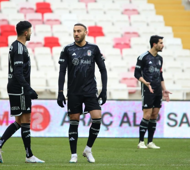 Beşiktaş, Sivasspor'a deplasmanda 1-0 yenildi