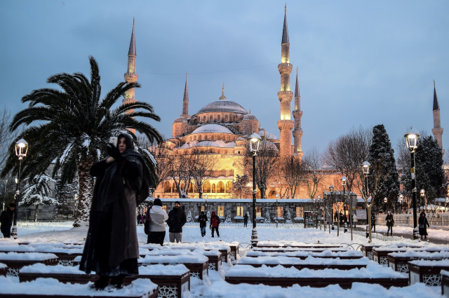 İstanbul'a kar geliyor! AKOM saat vererek uyardı