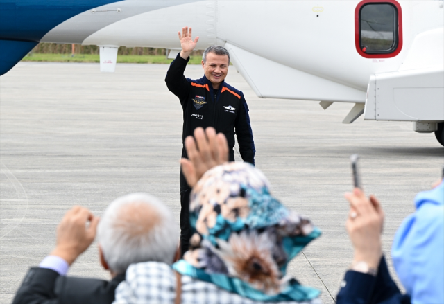 Gözler 00.49'da! İlk Türk astronot Alper Gezeravcı'nın uzaya fırlatılması için geri sayım başladı