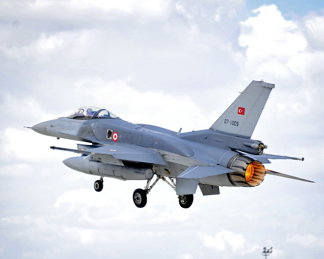 ABD'den Türkiye'ye F-16 savaş uçağı satışı açıklaması