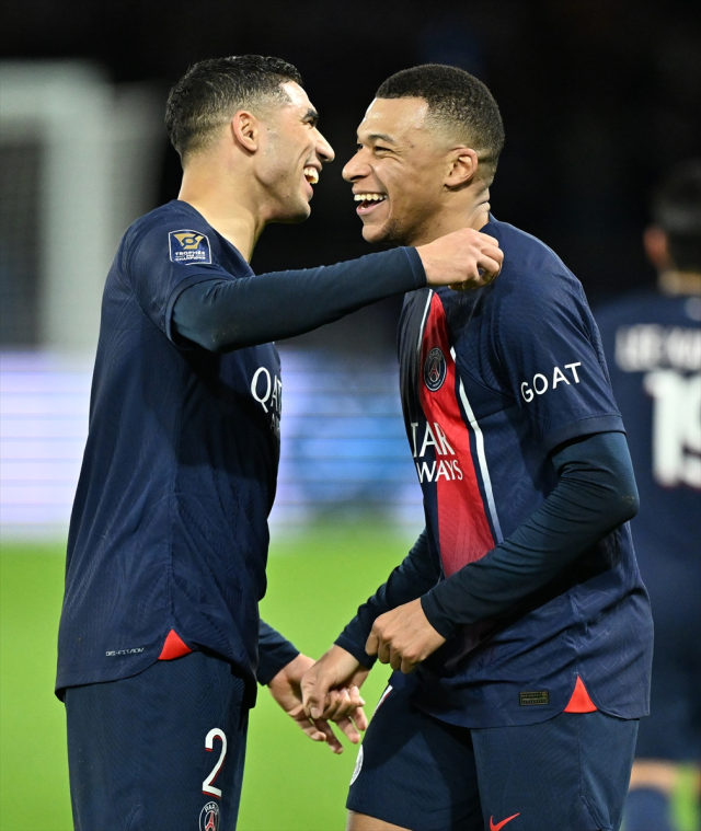 Dinlene dinlene gol attılar! PSG Amatör Lig takımının resmen içinden geçti