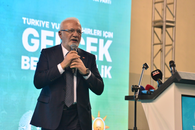 AK Parti Genel Başkanvekili Mustafa Elitaş: İstanbul'da haftada bir gün su olurdu, gazozla tıraş olurduk