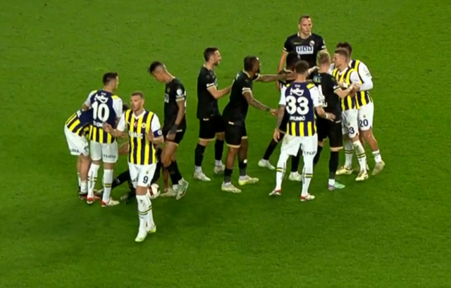 Kanarya sahasında takıldı! Fenerbahçe, Alanyaspor ile berabere kaldı