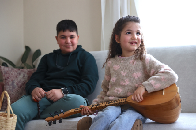 Enkazdan kurtarıldığında ettiği sözlerle hafızalara kazınmıştı! Minik Hazal'dan haber var