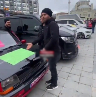 İstanbul Esenler'de fahri müfettiş protestosu! Her ay 2-3 ceza yiyen sürücüler soluğu alanda aldı