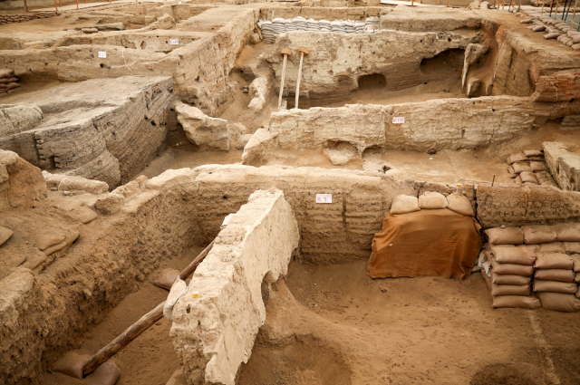 Çatalhöyük'teki kazıda 8 bin 600 yıllık ekmek bulundu