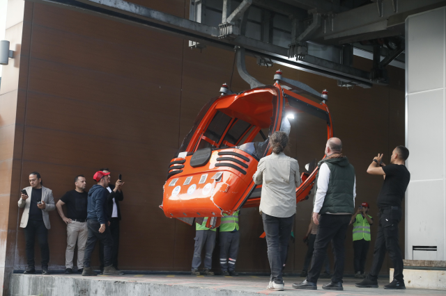 Antalya'daki teleferik kazasından 5 gün sonra 36 kabin yere indirildi