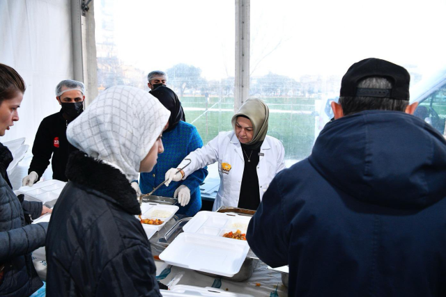 AK Parti'nin seçimi kaybettiği Sancaktepe'de iftar çadırı neden kapatıldı? Belediyeden açıklama var