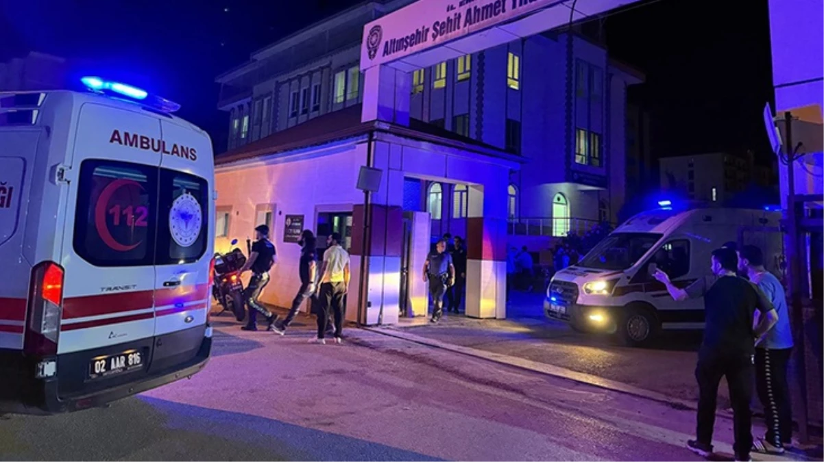 Adıyaman'da polis, karakoldaki meslektaşlarına ateş açtı: 2 yaralı