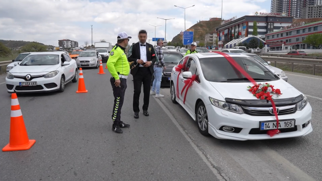 Kırıkkale'de kural ihlali yapan sürücü polisleri tehdit etti: Bakanlık personeliyim