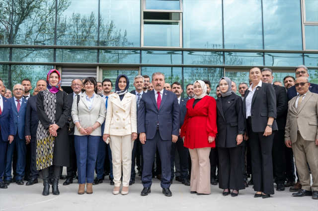 Başak Demirtaş'la ilgili yapılan çirkin paylaşıma bir tepki de Destici'den: Düşmanımızın karısına da olsa yapılan ahlaksızlığı doğru bulmayız