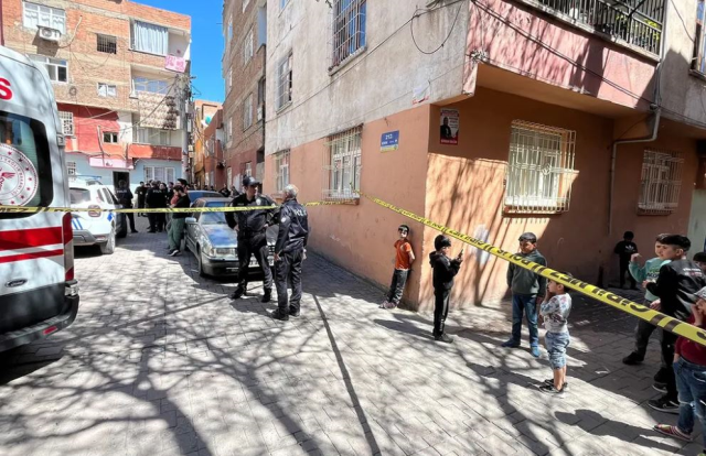 Diyarbakır'da çifte infaz! Mahkemeden çıkar çıkmaz ikisini de öldürdü