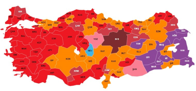 Özel'in yüzünü güldüren harita! CHP 420 belediye başkanlığı kazanmayı başardı