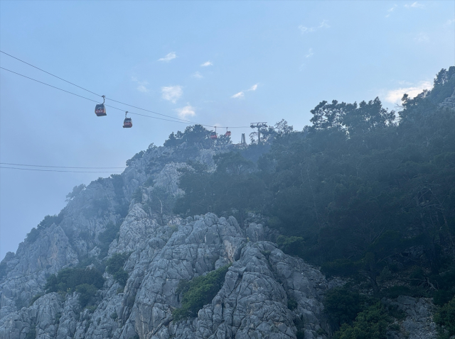 Antalya'da teleferik düştü: 1 ölü ve yaralılar var