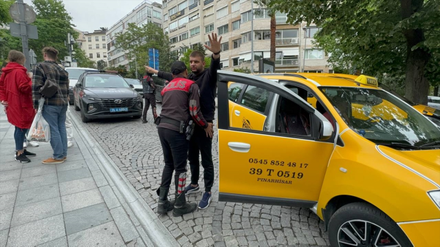 İstanbul'da 1 Mayıs alarmı! CHP ve DİSK'in çağrısı sonrası Taksim'e çıkan yollar kapatıldı